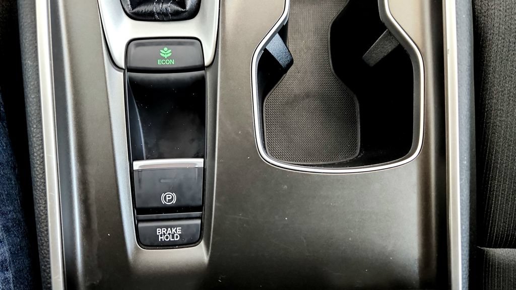 Used 2020 Honda Accord LX image 33