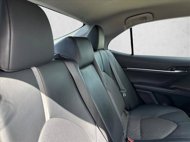 Used 2022 Toyota Camry XSE FWD image 17