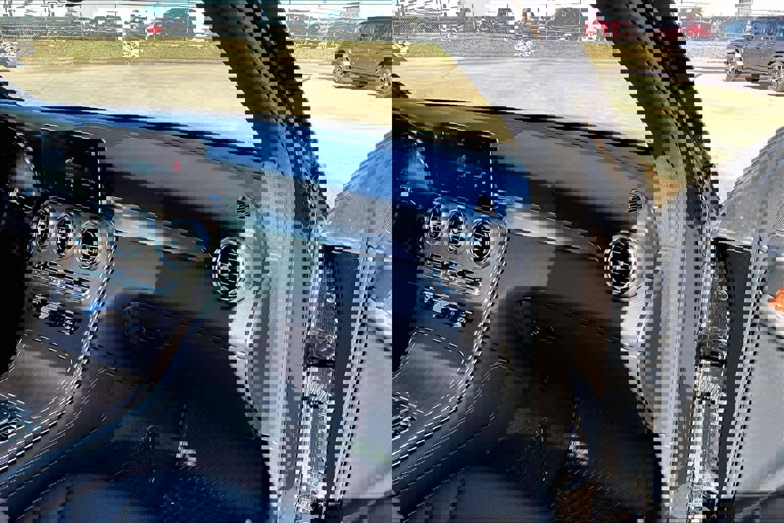 Used 2020 Mercedes-Benz GLC 300 image 17