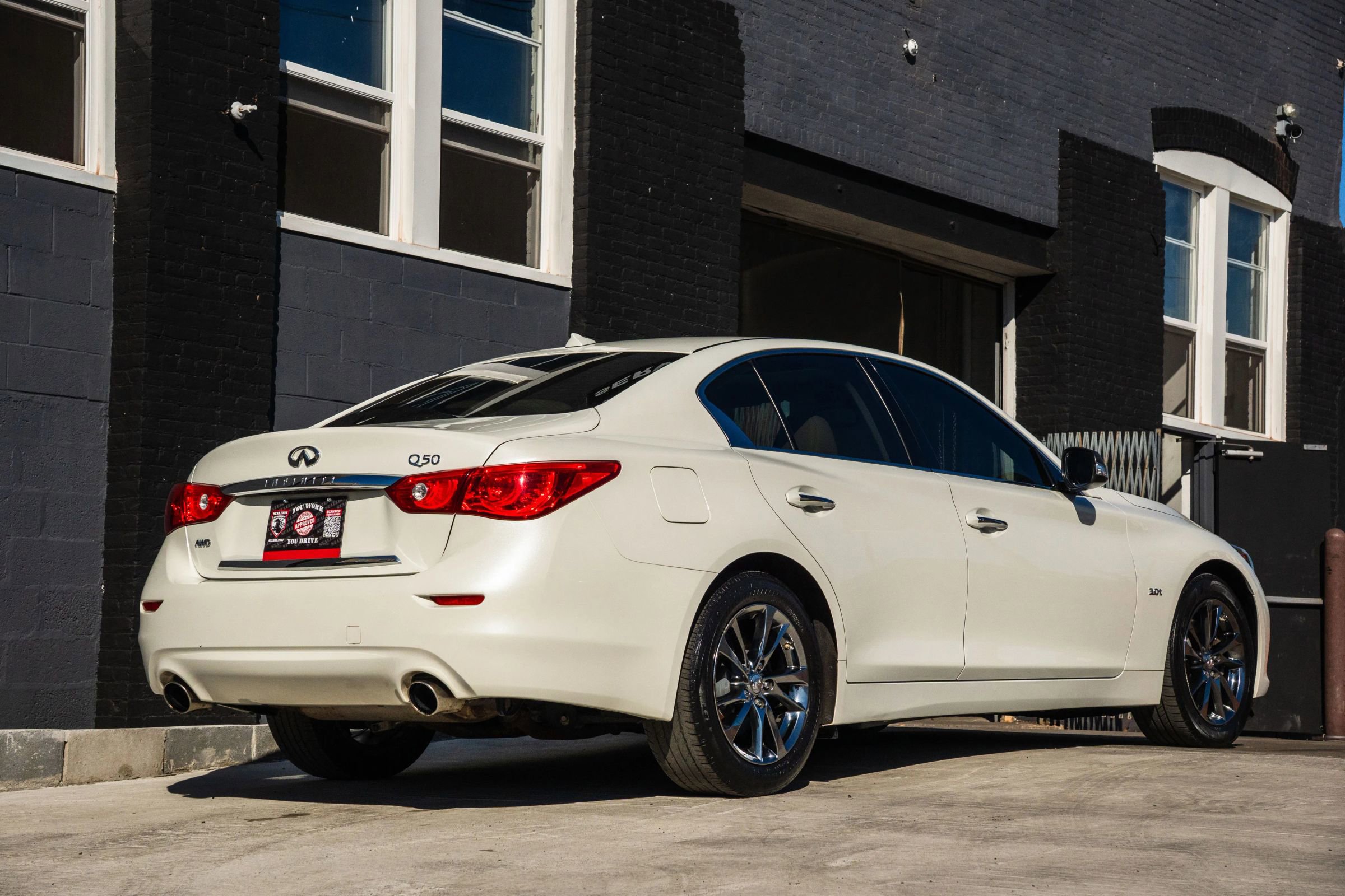 Used 2017 INFINITI Q50 Signature Edition image 5