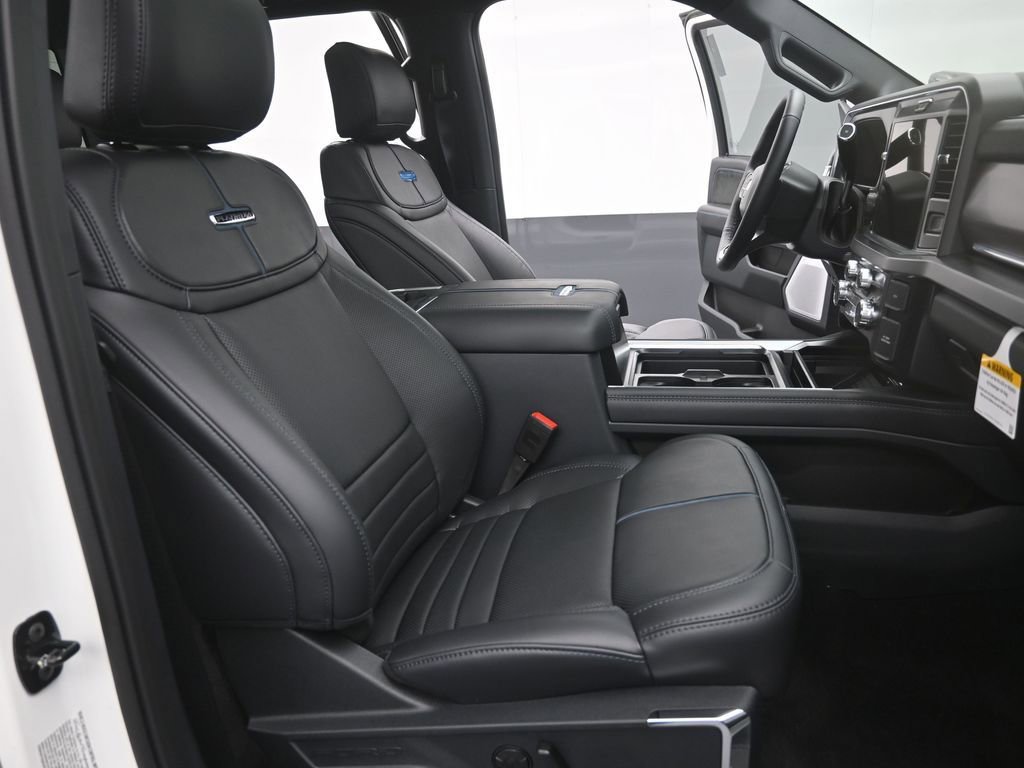 New 2026 Ford F250 Platinum w/ FX4 Off-Road Package image 25