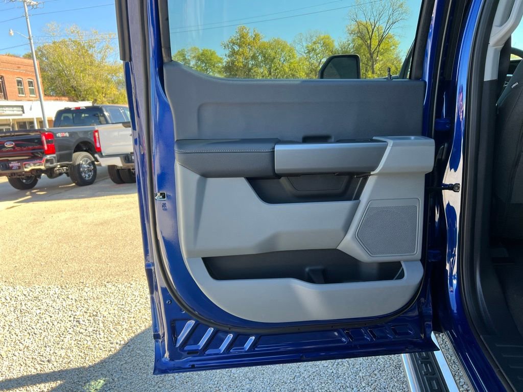 New 2026 Ford F250 XLT w/ FX4 Off-Road Package image 15
