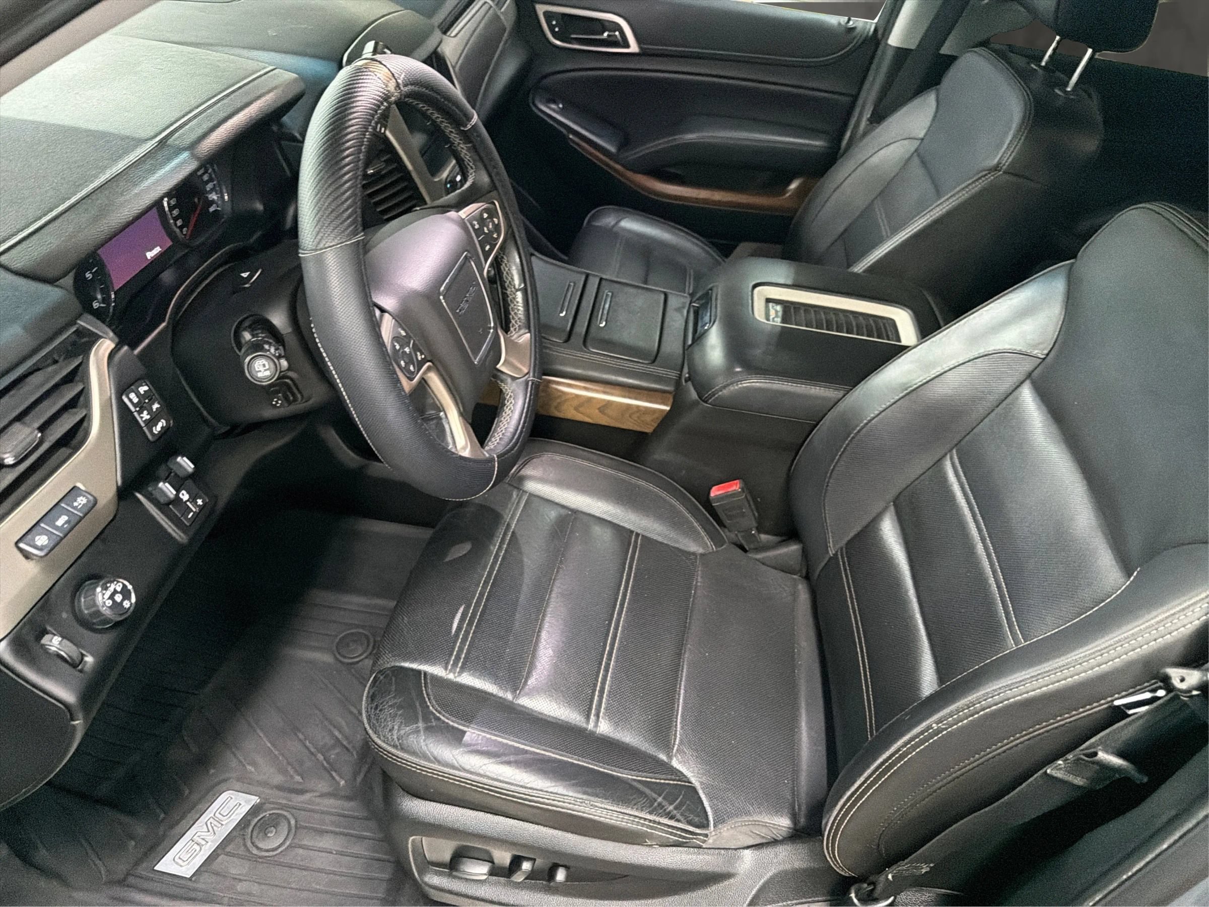 Used 2019 GMC Yukon XL Denali w/ Denali Ultimate Package RWD image 13