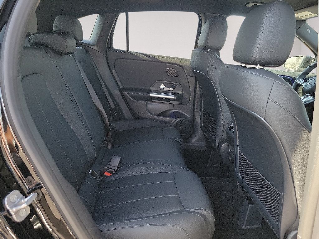 Used 2025 Mercedes-Benz GLA 250 image 15
