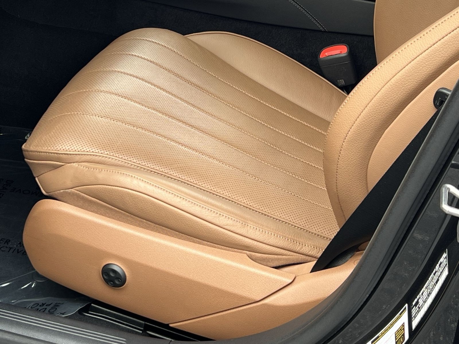 Certified 2025 Mercedes-Benz E 350 4MATIC Sedan image 19