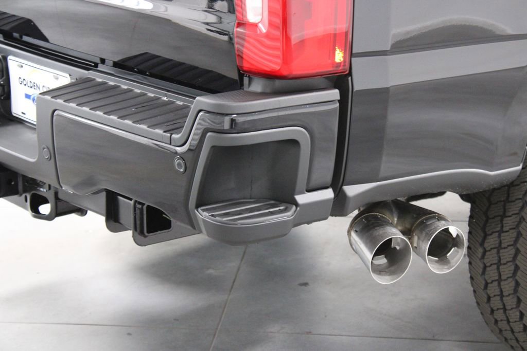 New 2025 Ford F250 Lariat w/ Lariat Ultimate Package image 16