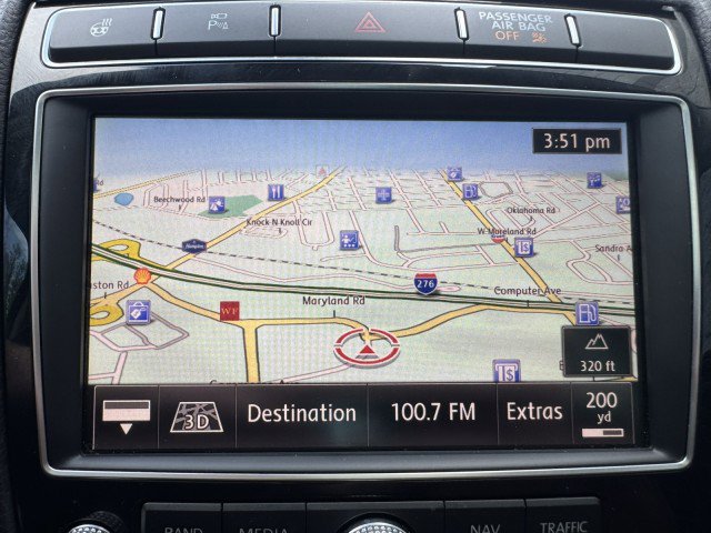 Used 2016 Volkswagen Touareg Sport AWD/4WD image 20