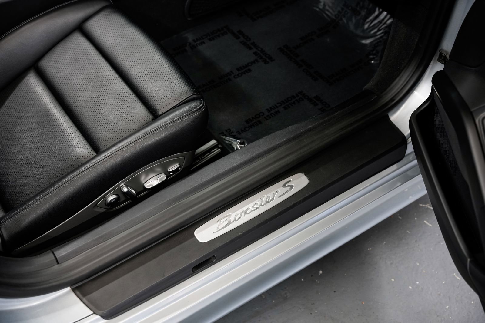 Used 2014 Porsche Boxster S RWD image 22