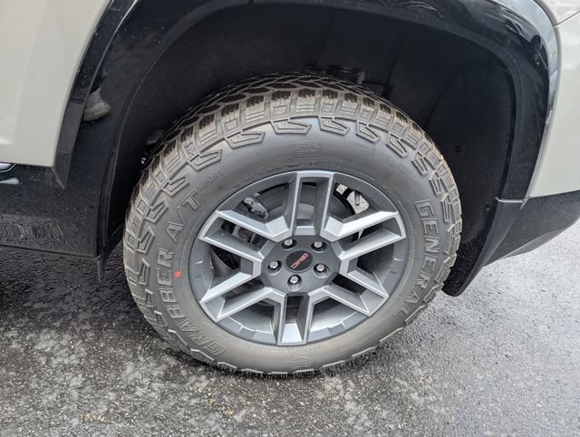 New 2026 GMC Terrain AT4 w/ Convenience Package III AWD/4WD image 23