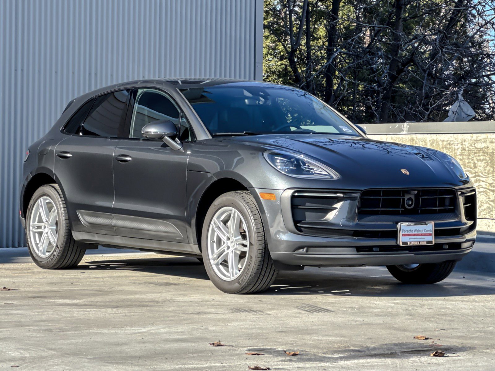 Used 2024 Porsche Macan image 10