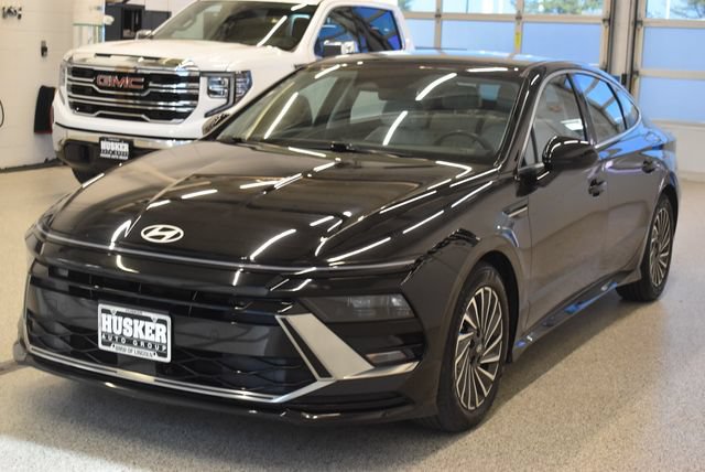 Used 2025 Hyundai Sonata SEL FWD image 9