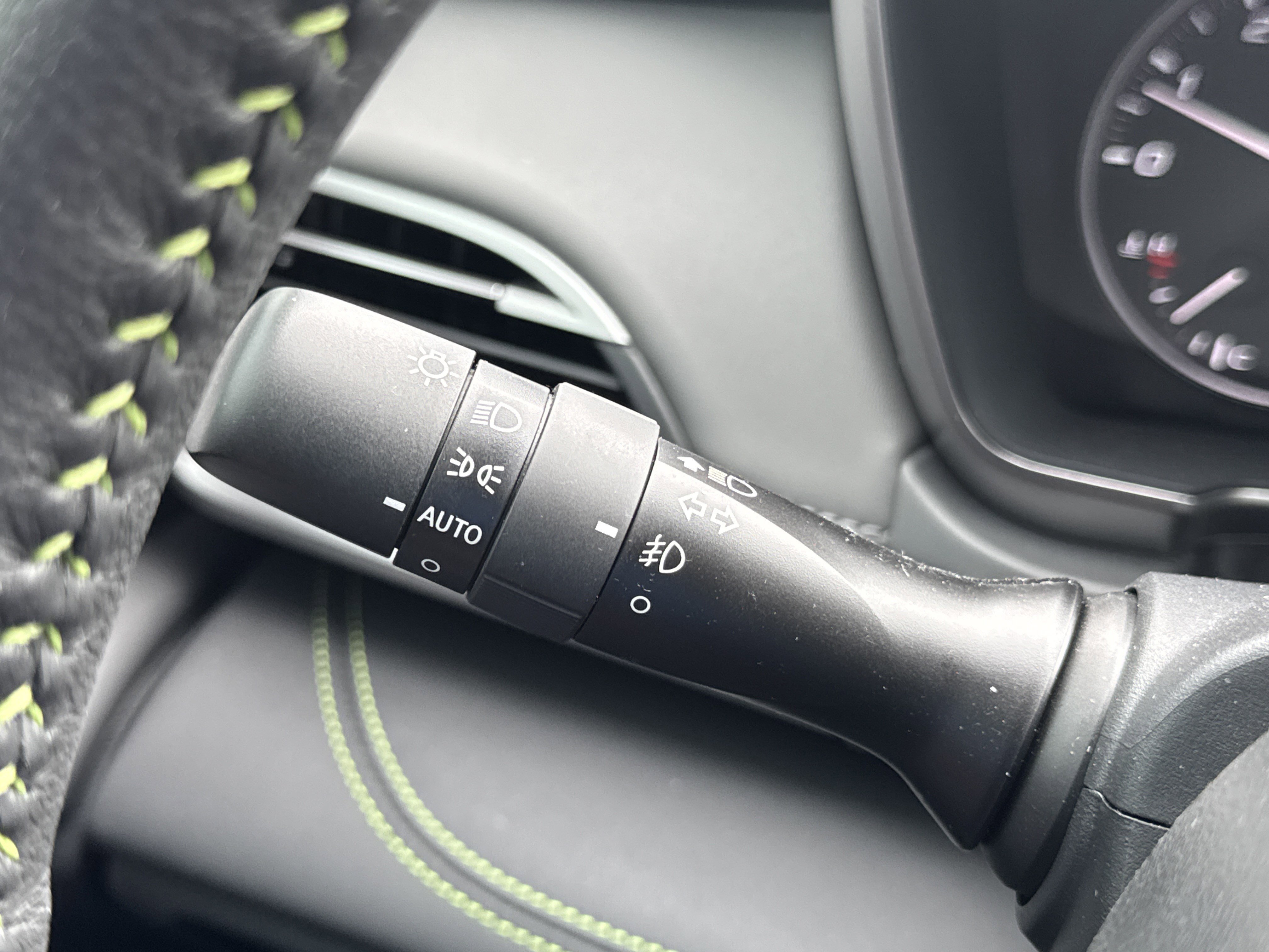 Used 2025 Subaru Outback Onyx Edition XT image 16