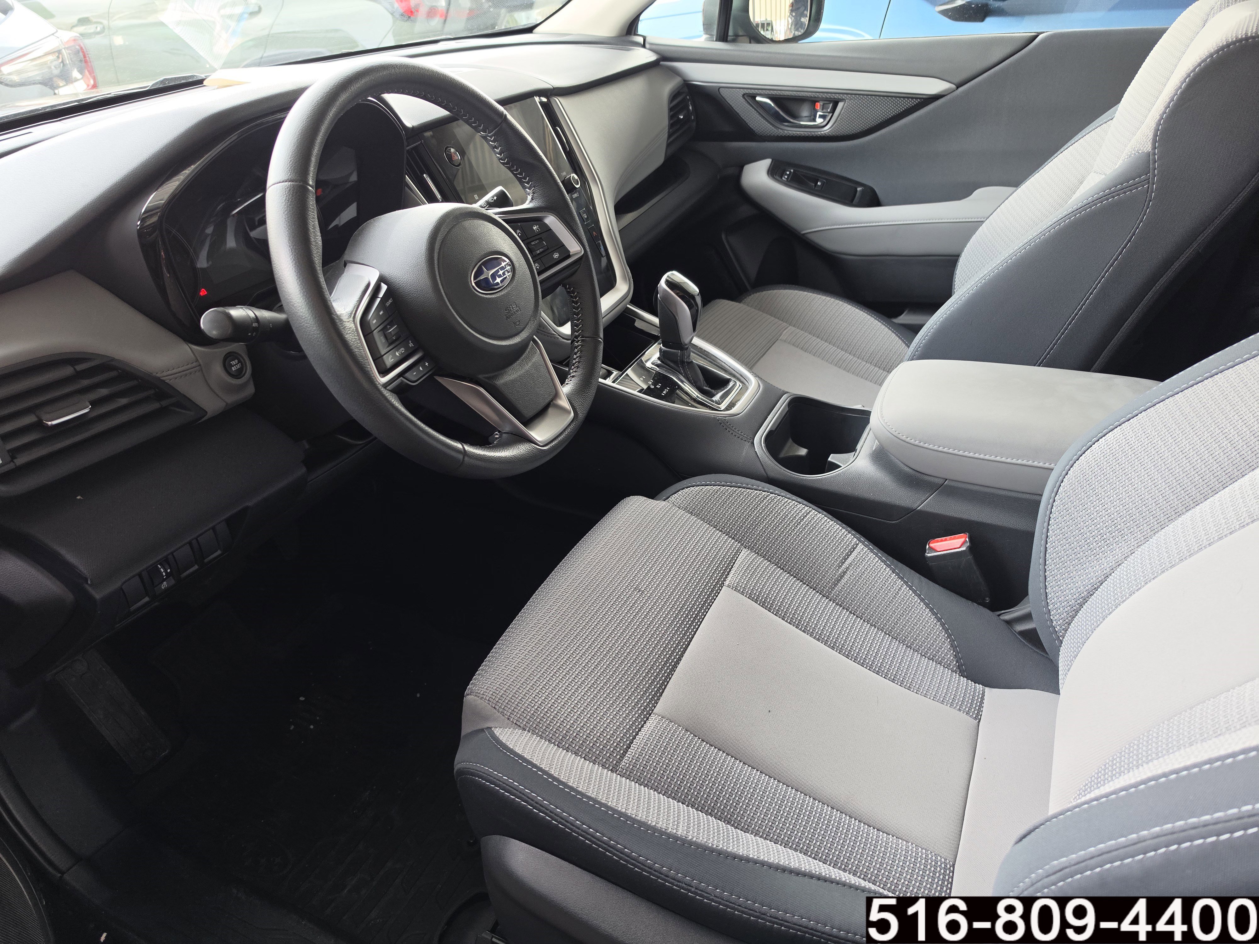 Used 2025 Subaru Outback Premium image 9