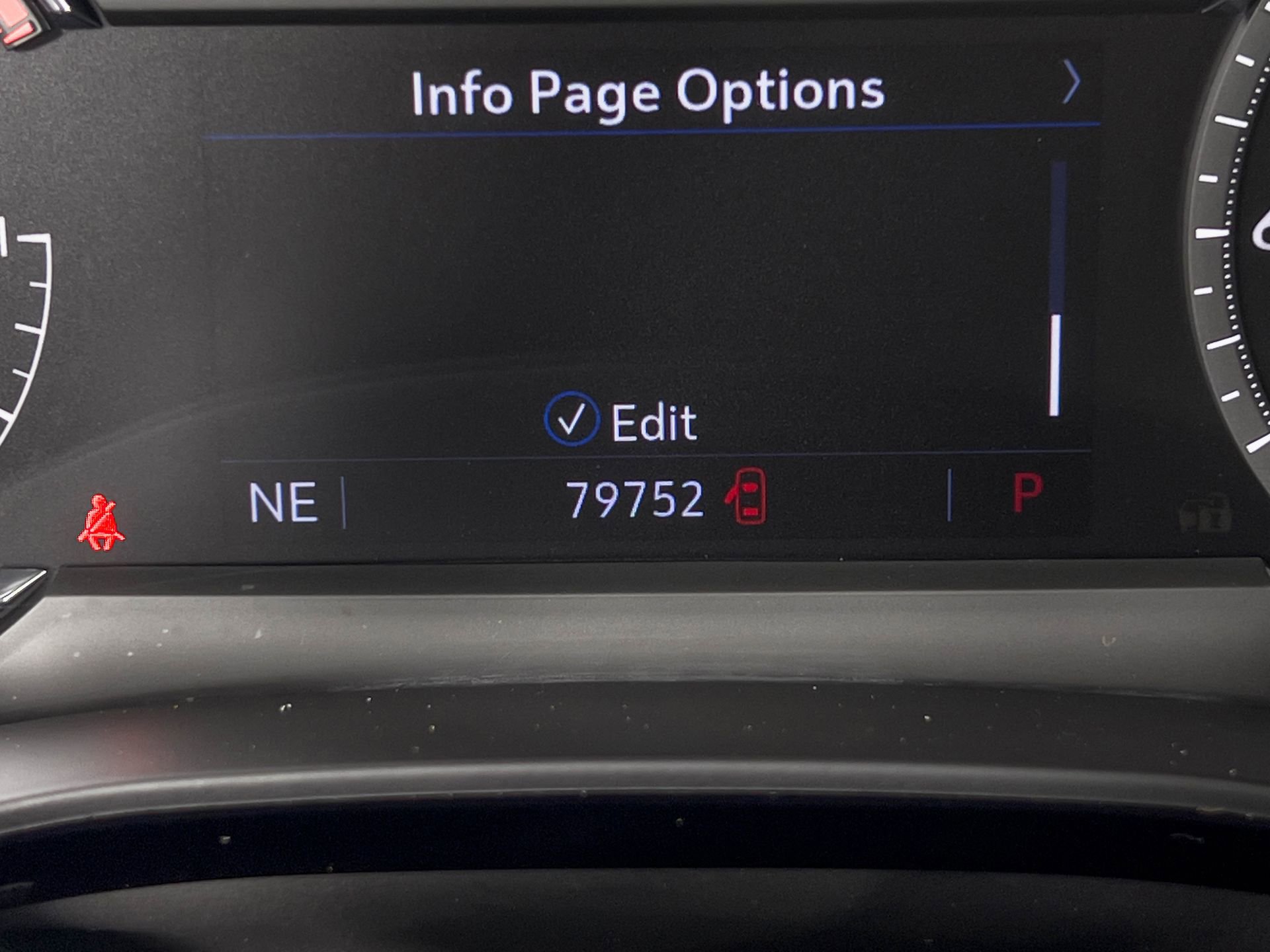 Used 2022 Cadillac XT6 Premium Luxury image 27