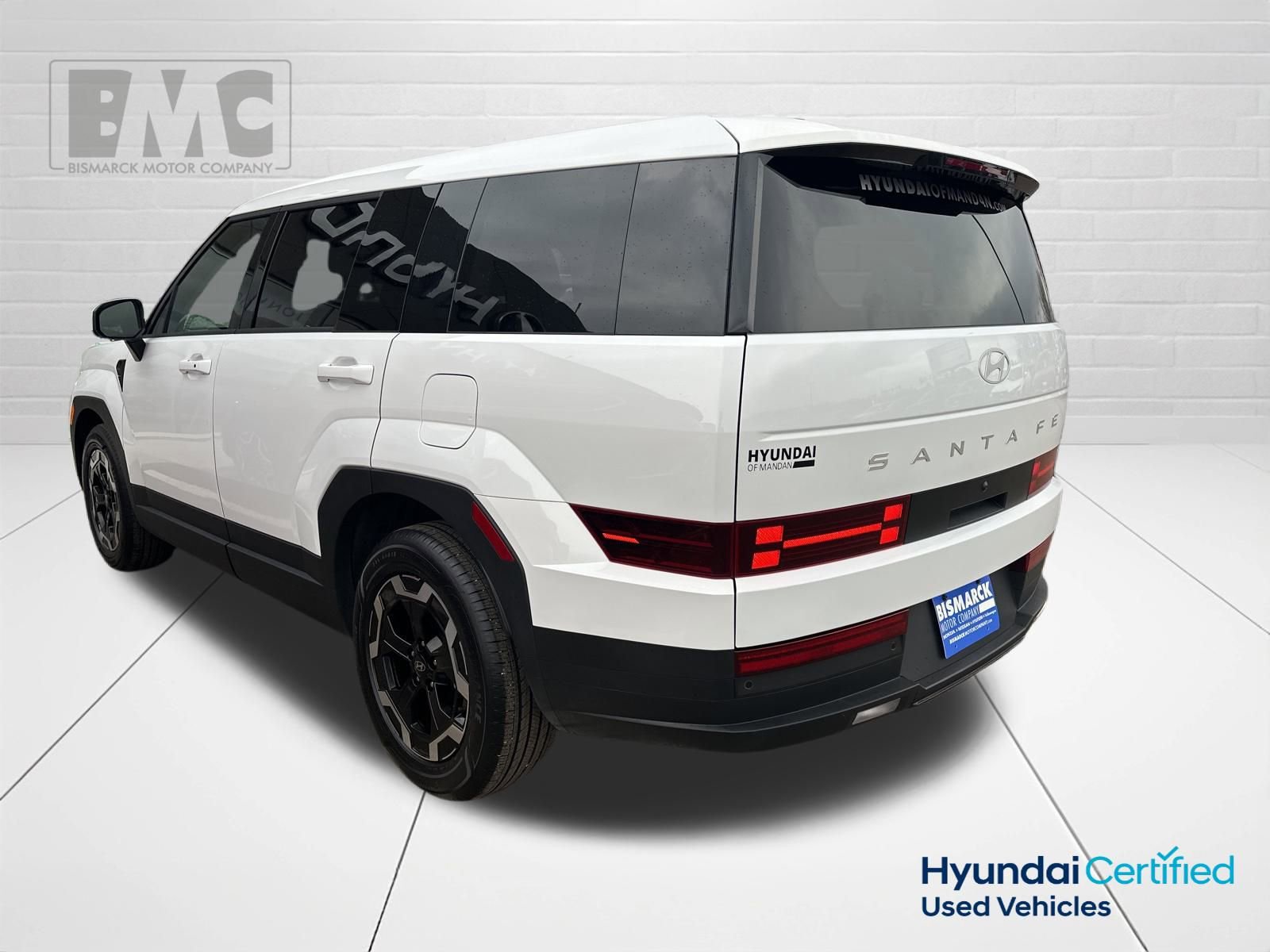Used 2025 Hyundai Santa Fe SE image 4