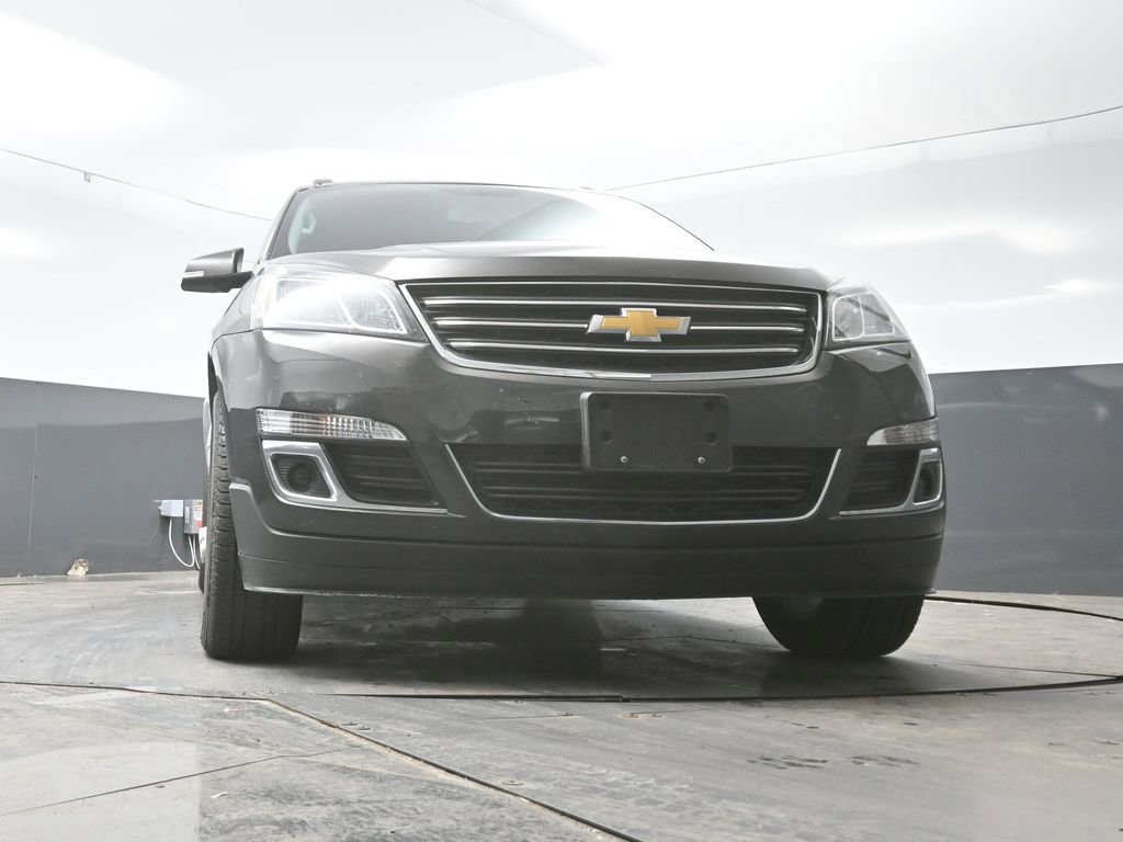 Used 2016 Chevrolet Traverse LT w/ Style and Technology Package image 26