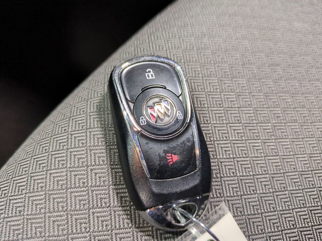 Used 2023 Buick Encore GX Preferred FWD image 38