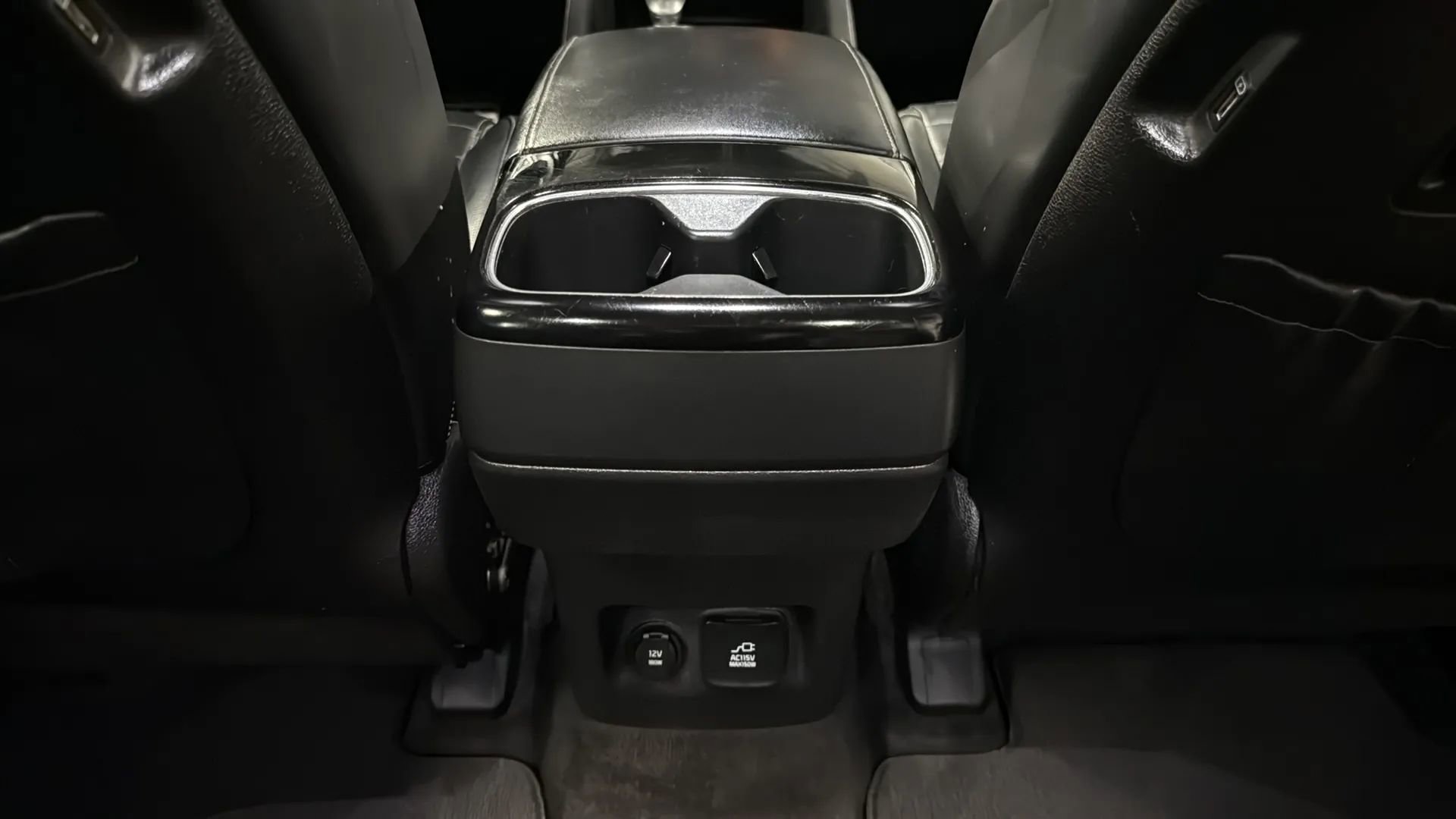 Used 2020 Kia Telluride SX w/ SX Prestige Package image 23