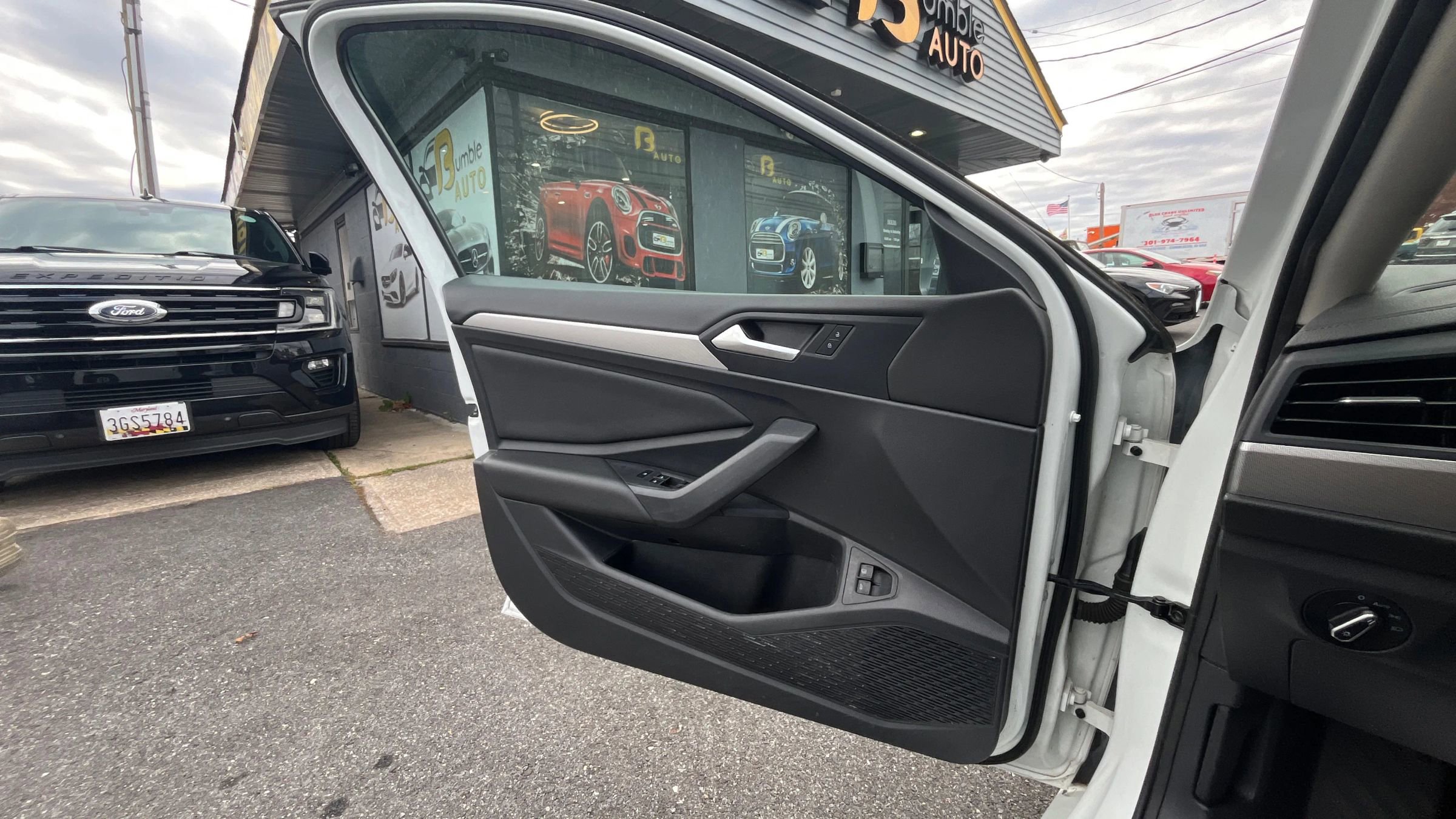 Used 2021 Volkswagen Jetta S w/ Driver Assistance Package image 22