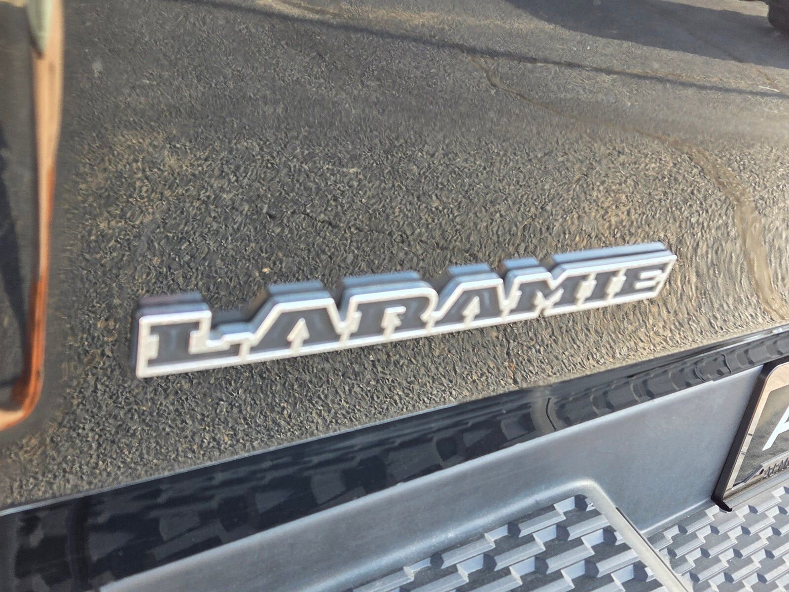 Used 2025 RAM 1500 Laramie image 11