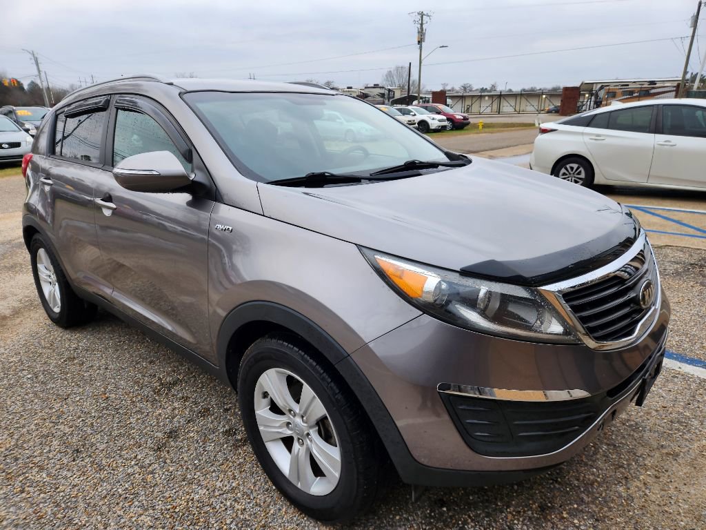 Used 2013 Kia Sportage LX w/ Convenience Pkg image 2