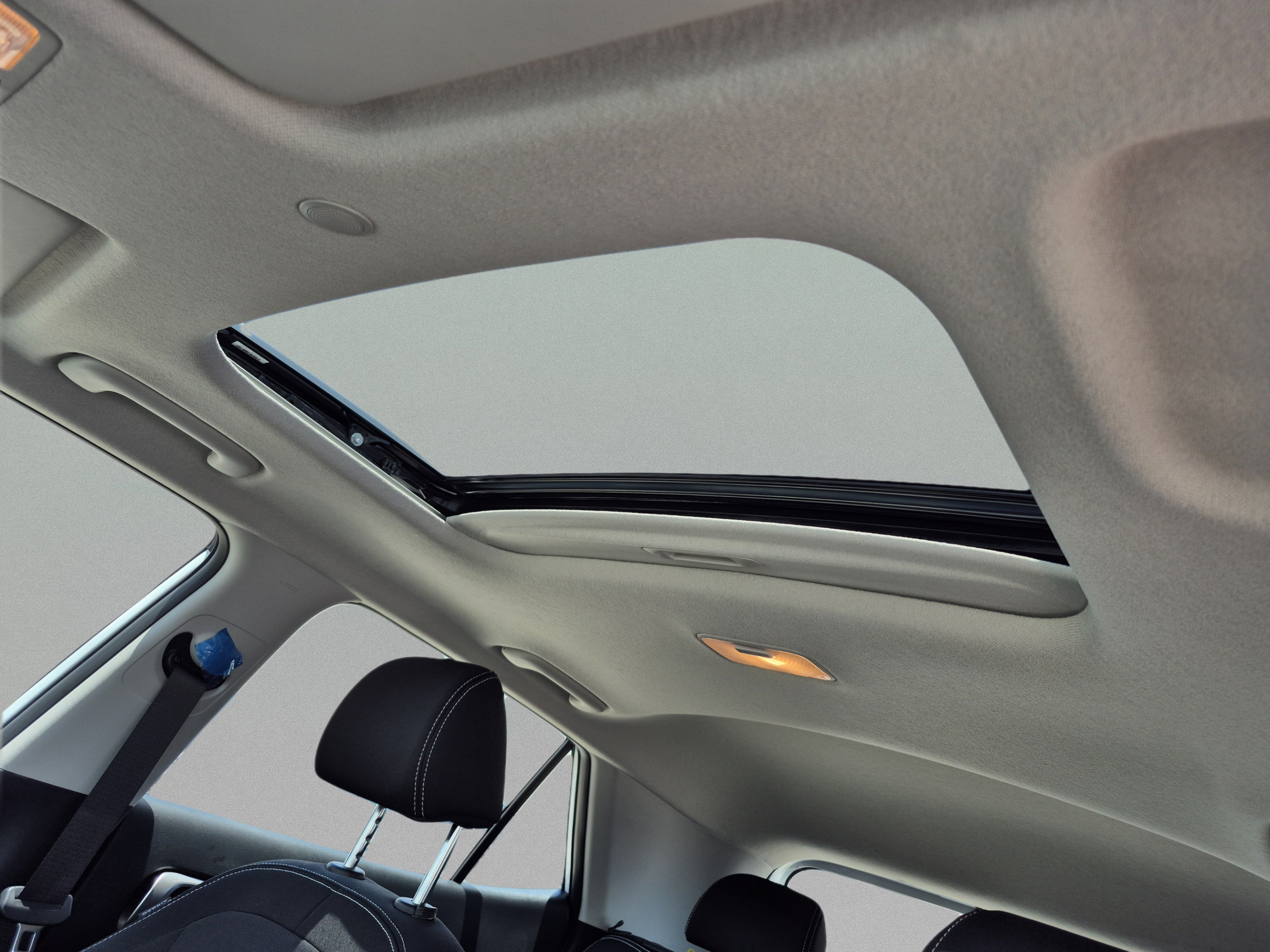 New 2026 Hyundai Venue SEL FWD image 22
