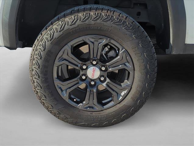 Used 2024 GMC Canyon Elevation w/ Trailering Package image 9
