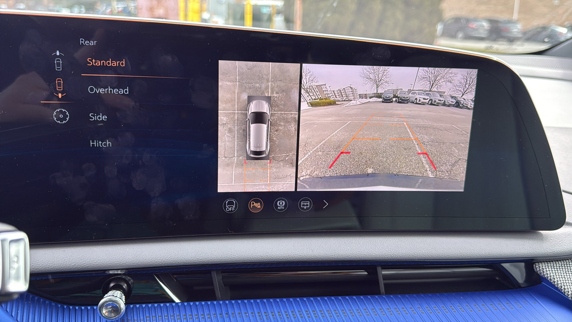 New 2026 Cadillac Optiq Luxury 2 image 20