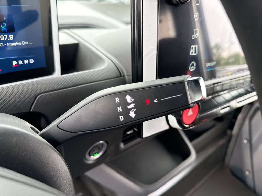 Used 2024 Chevrolet Brightdrop 400 w/ Commercial Equipment Package AWD/4WD image 31