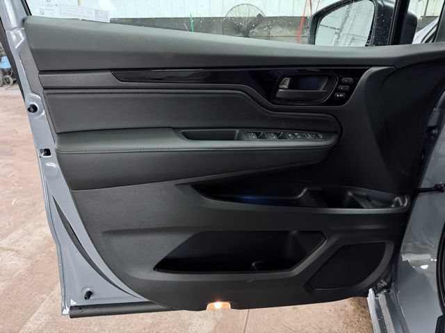 Used 2025 Honda Odyssey Touring image 14