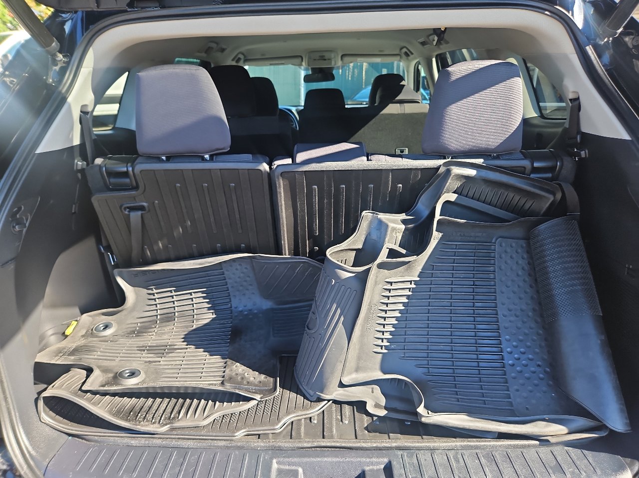 Used 2023 Toyota Highlander LE image 39