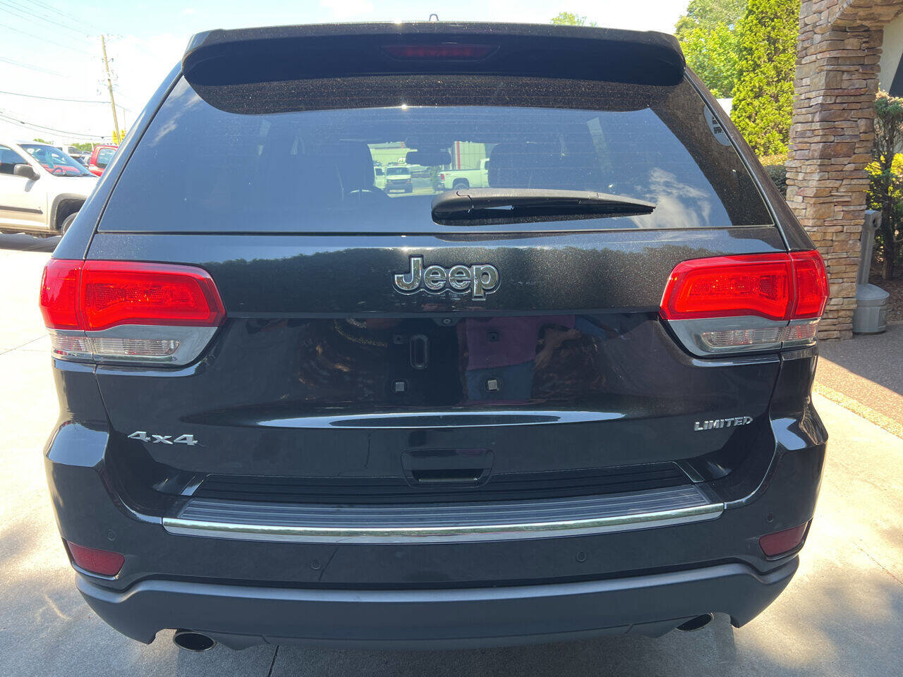 Used 2014 Jeep Grand Cherokee Limited AWD/4WD image 4