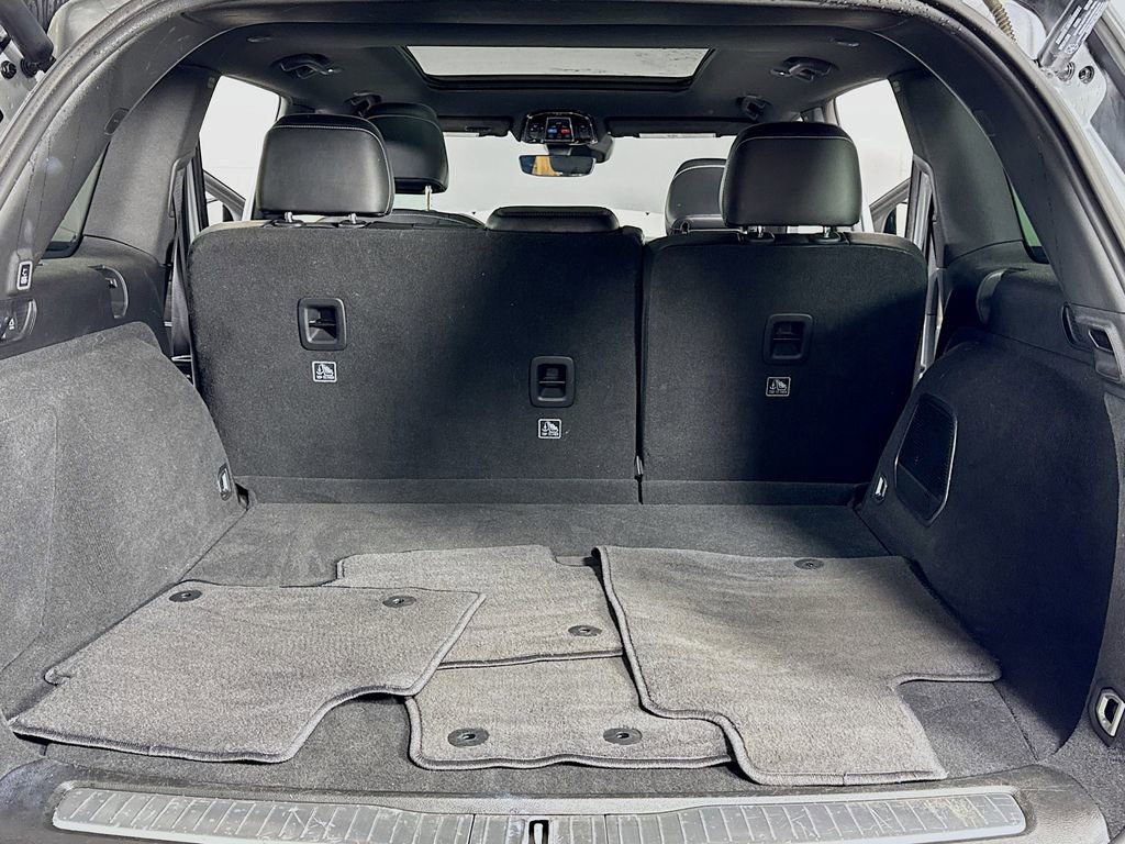 Used 2022 Jeep Grand Cherokee Overland w/ MOPAR Finishing Package image 31