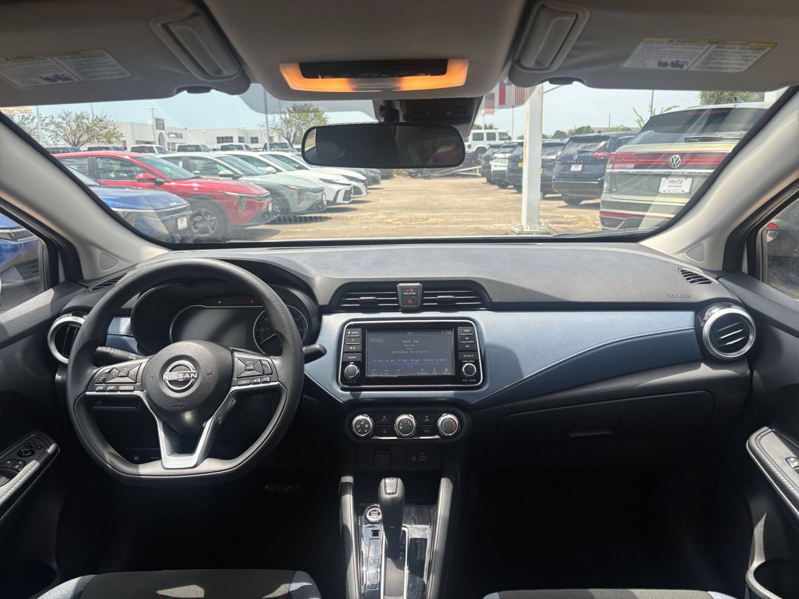 Used 2025 Nissan Versa SV FWD image 30