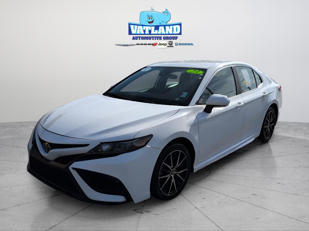Used 2023 Toyota Camry SE