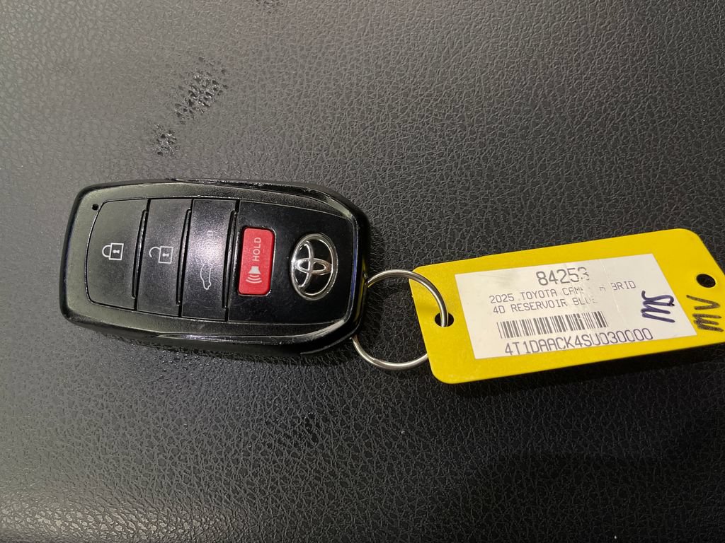 Used 2025 Toyota Camry LE FWD image 24