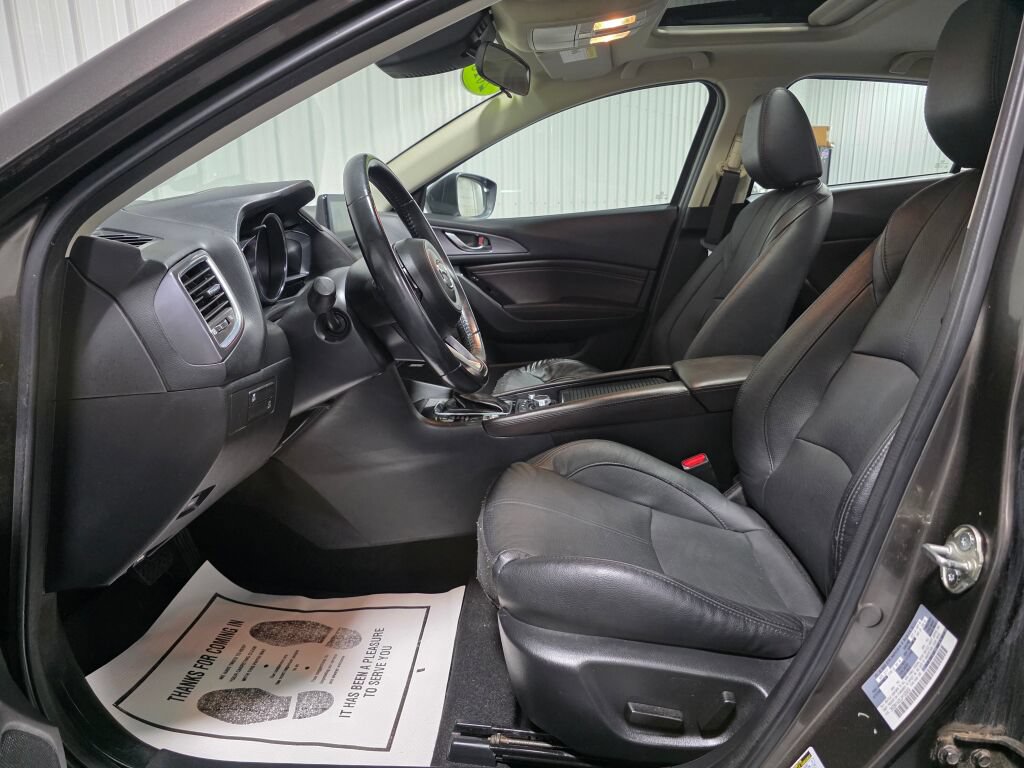 Used 2018 MAZDA MAZDA3 Grand Touring FWD image 9