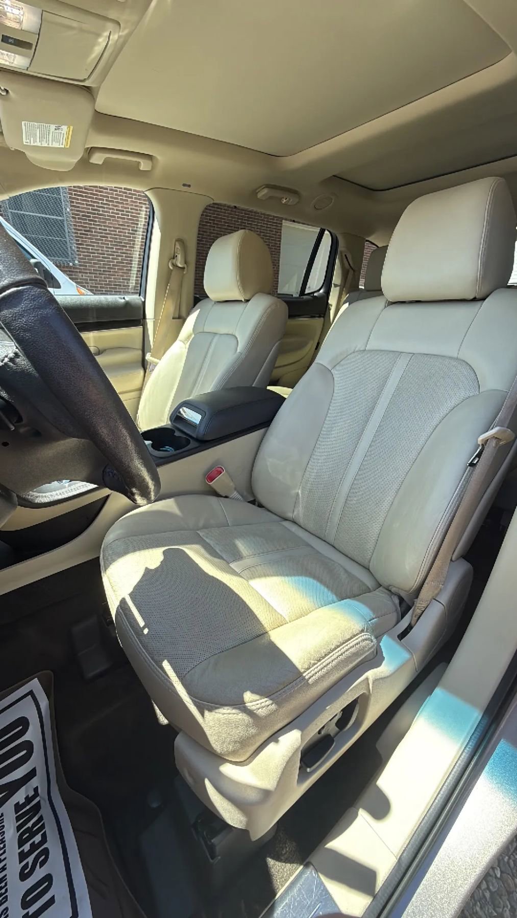 Used 2018 Lincoln MKT AWD w/ Technology Package image 22