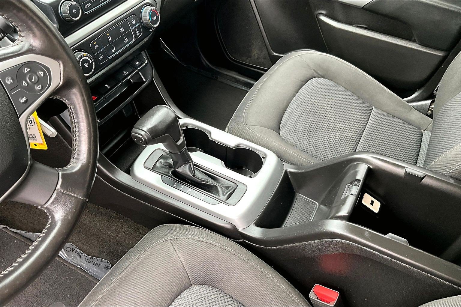 Used 2016 Chevrolet Colorado LT w/ LT Convenience Package RWD image 13