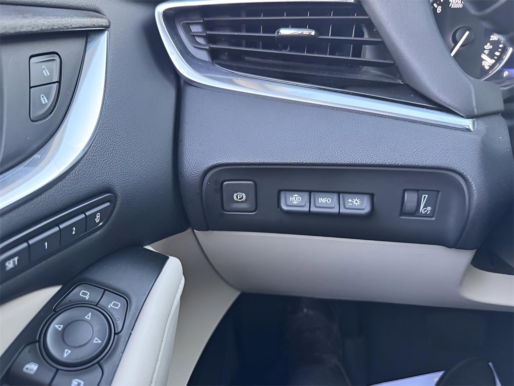 Used 2023 Buick Enclave Avenir w/ Avenir Technology Package image 26