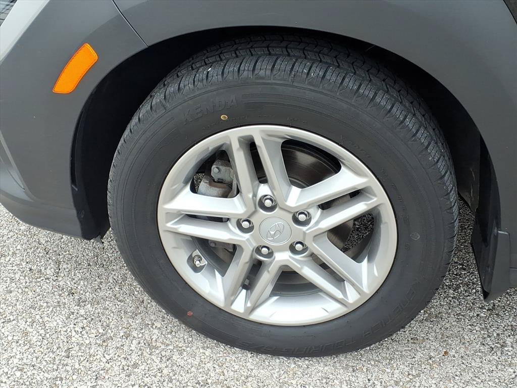 Used 2022 Hyundai Kona SE FWD image 18