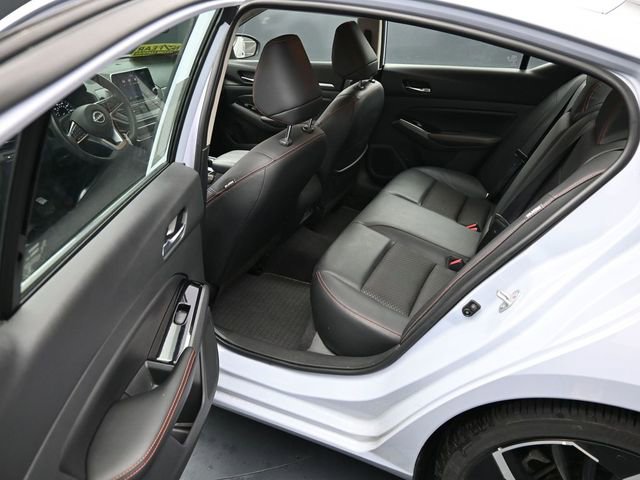 Used 2025 Nissan Altima 2.5 SR image 29