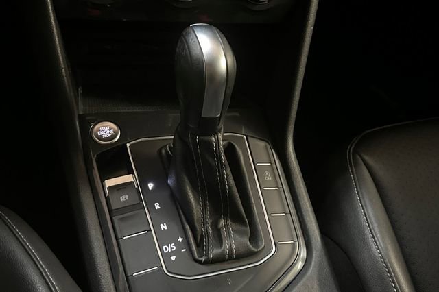 Used 2021 Volkswagen Tiguan SE image 27