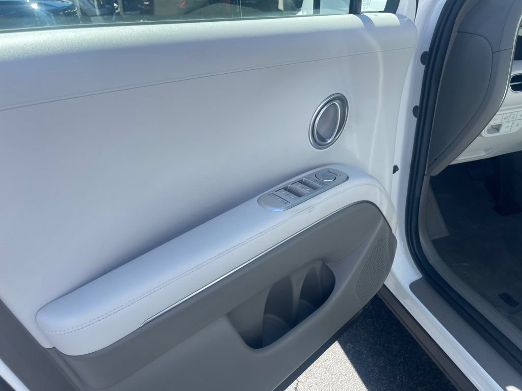 Used 2026 Hyundai Palisade SEL FWD image 11