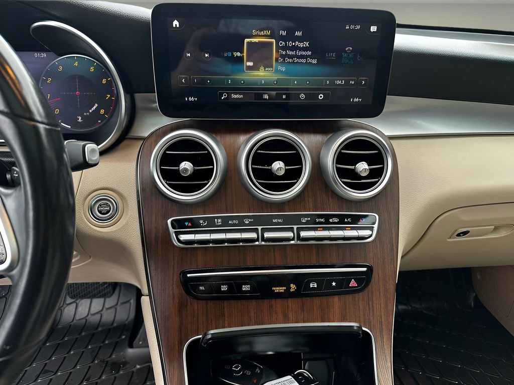 Used 2022 Mercedes-Benz GLC 300 4MATIC image 15