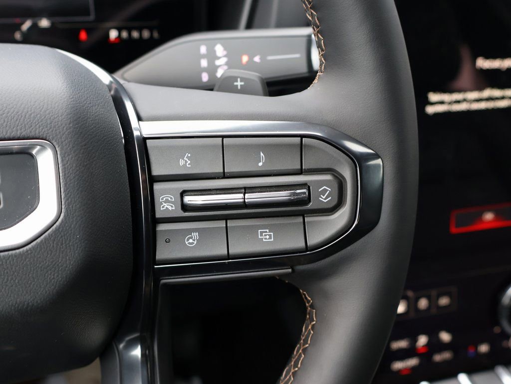 New 2026 GMC Terrain AT4 w/ LPO, Black Badging Package image 18