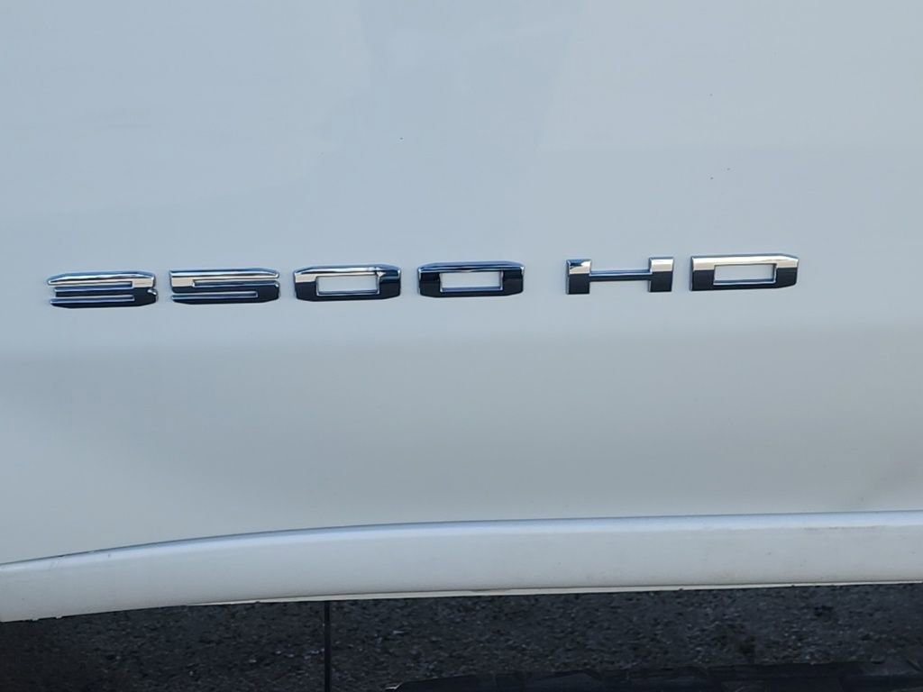 Used 2023 GMC Sierra 3500 SLE image 6