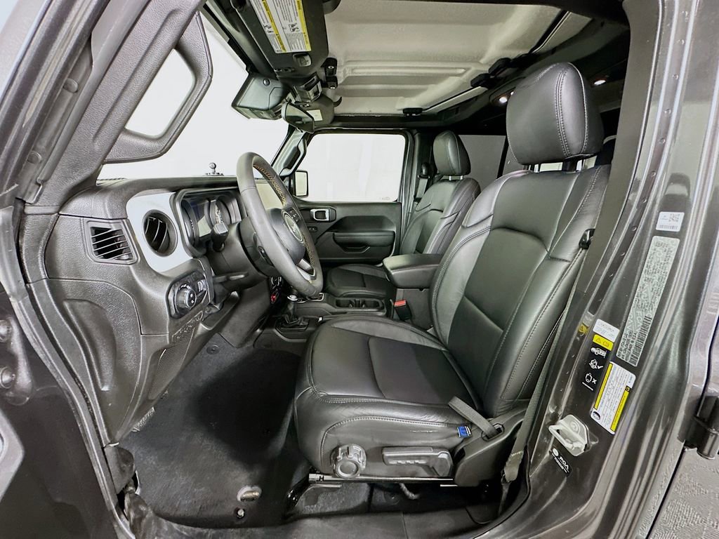 Used 2024 Jeep Gladiator Willys image 20
