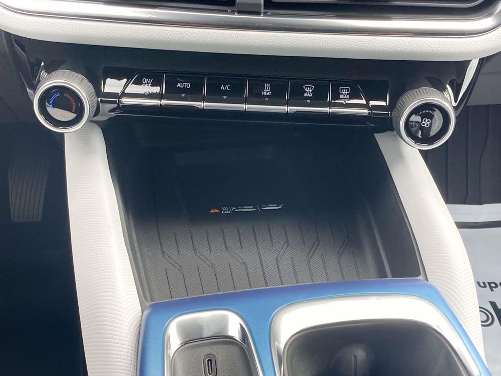 New 2026 Chevrolet Equinox EV LT AWD/4WD image 22