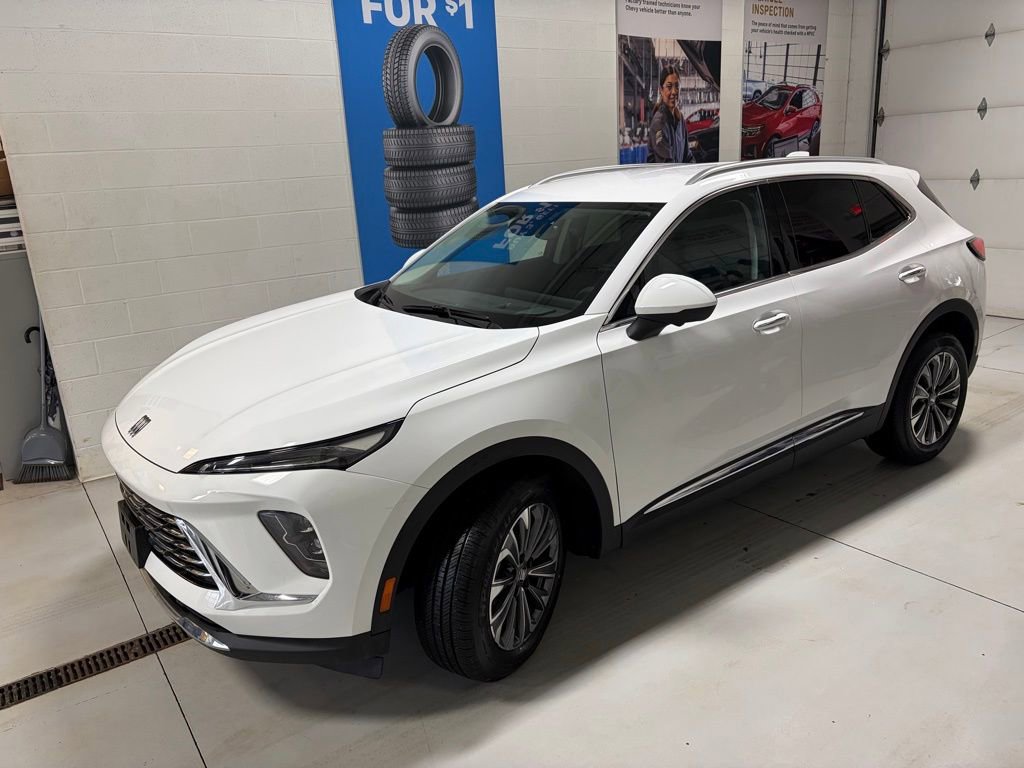 Used 2025 Buick Envision Preferred image 4